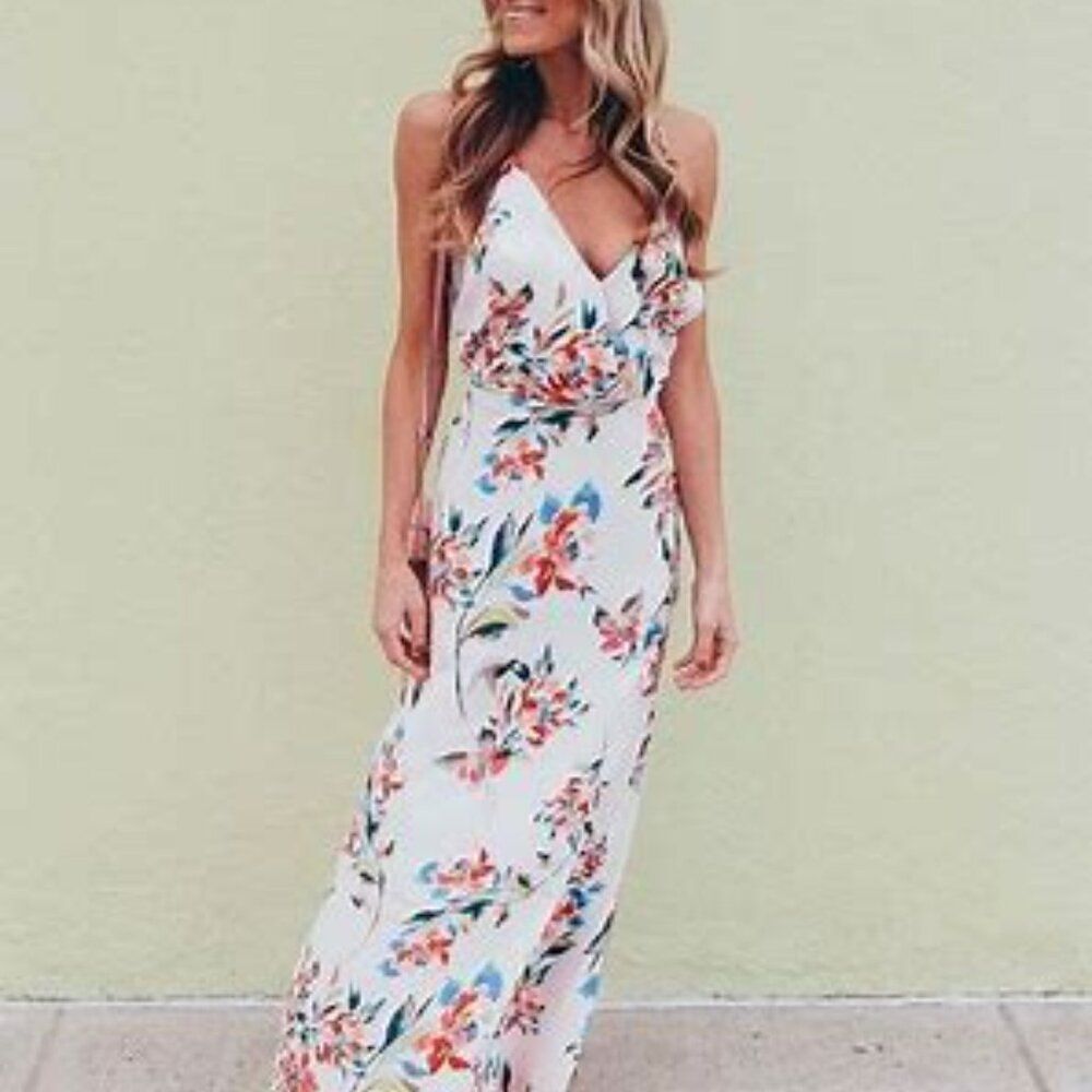 Lush Romantic Floral Lilac Color Thigh High Slits Maxi XS  Feminine Romance